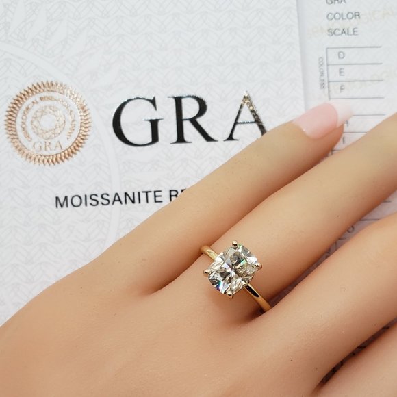 14K Yellow Gold 3 carats Radiant Cut Moissanite Engagement Ring - Picture 5 of 13